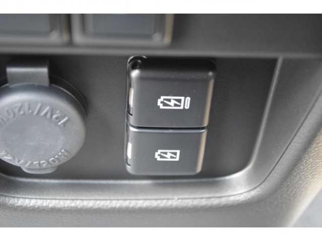 ハスラータフワイルド 4WD　ワンオーナー特別仕様車ハイブリッド4WDセーフティサポート搭載アイドリングストップデュアルカメラブレーキサポート後退時ブレーキサポート横滑り防止装置ハイビームアシストLEDアダプティブクルーズコントロール 登録済未使用車 660