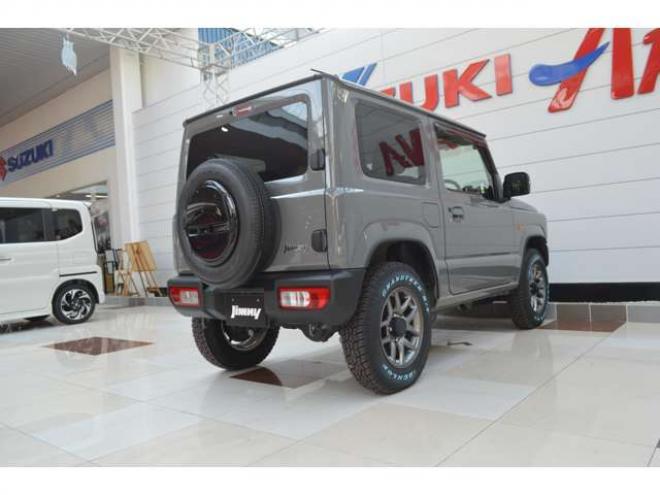 ジムニーXC 4WD　ワンオーナー車F5速マニュアル4WDターボセーフティサポート搭載アイドリングストップ純正ナビTVマットタイヤ横滑り防止装置ハイビームアシストLEDライトクルーズコントロールETC 660