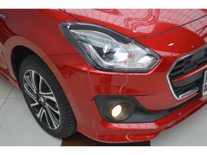 スイフト1.2 ハイブリッド RS 4WD　ワンオーナー車ハイブリッド4WDパドルシフトセーフティサポート搭載アイドリングストップ全方位モニター付8インチナビTVバックカメラLEDライトアダプティブクルーズコントロールETCドラレコリアフォグ 1200