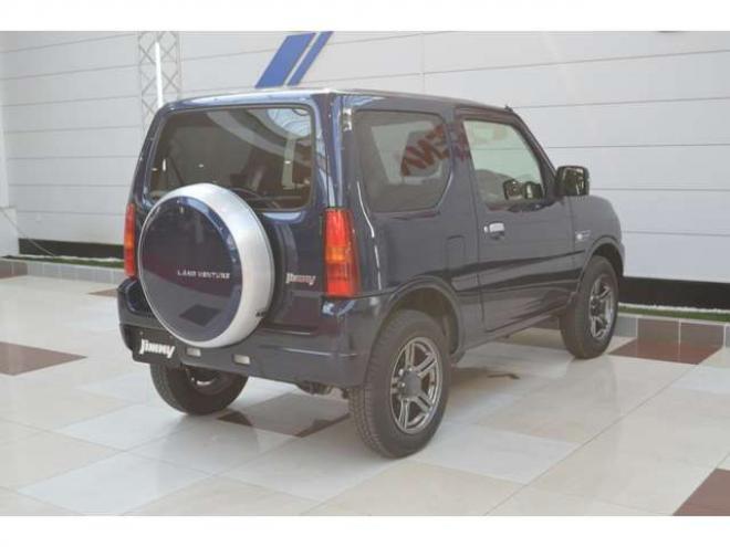 ジムニーランドベンチャー 4WD　ワンオーナー特別仕様車パートタイム4WDターボハーフレザーシートヒーターCDウインカーミラー純正16インチアルミキーレスエントリー 660