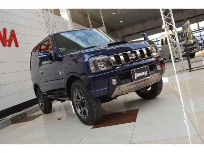 ジムニーランドベンチャー 4WD　ワンオーナー特別仕様車パートタイム4WDターボハーフレザーシートヒーターCDウインカーミラー純正16インチアルミキーレスエントリー 660