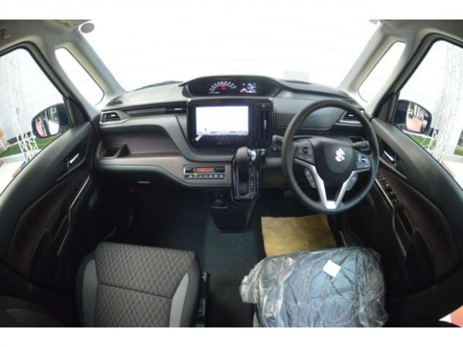 ソリオ1.2 バンディット ハイブリッド MV 4WD　登録済未使用車ハイブリッド4WDスズキコネクト対応通信機装着車セーフティサポート全方位モニター付9インチナビTVバックカメラアダプティブクルーズコントロール両側オートスライドドアLEDパーキングセンサー 登録済未使用車 1200