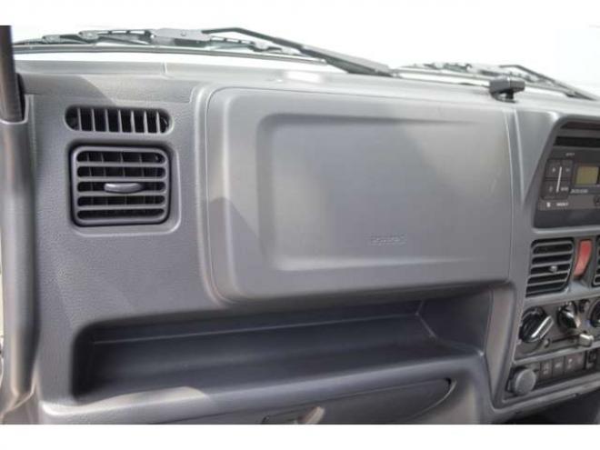 キャリーKX 3方開 4WD　ワンオーナー車4WDセーフティサポート搭載デュアルカメラブレーキサポート後退時ブレーキCDオーディオETCハイビームアシストLEDライトコンビハンドル 660