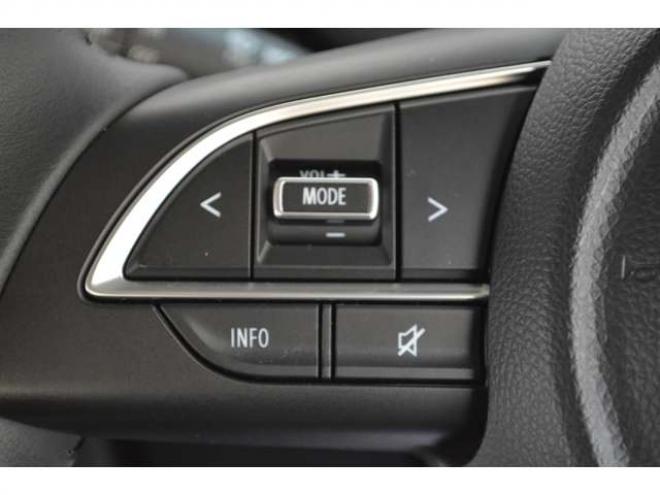 ジムニーXC 4WD　ワンオーナー車4WDターボセーフティサポート搭載アイドリングストップ横滑り防止装置クルーズコントロールハイビームアシストLEDライト7インチワイドナビTVオプショングリル 660
