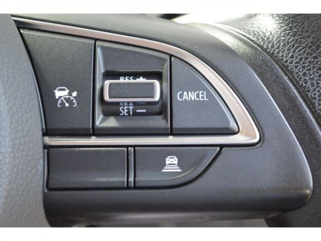 スイフト1.2 XG 4WD　ワンオーナー車4WDセーフティサポート8インチナビTVバックカメラETCアダプティブクルーズコントロール横滑り防止装置シートヒーター 1200