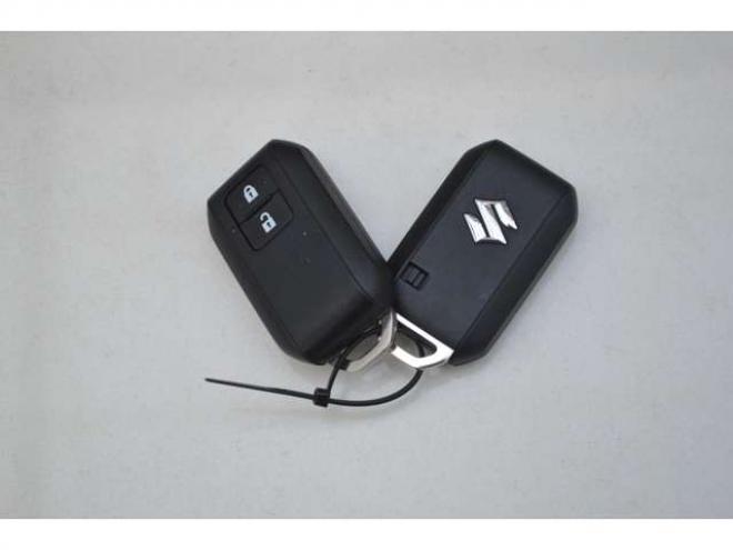 スイフト1.2 XG 4WD　ワンオーナー車4WDセーフティサポート8インチナビTVバックカメラETCアダプティブクルーズコントロール横滑り防止装置シートヒーター 1200