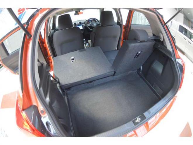 スイフト1.2 XG 4WD　ワンオーナー車4WDセーフティサポート8インチナビTVバックカメラETCアダプティブクルーズコントロール横滑り防止装置シートヒーター 1200