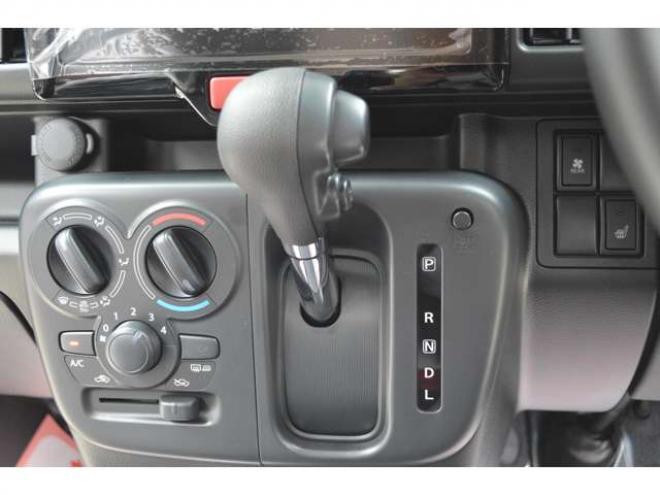エブリイジョイン ハイルーフ 4WD　届出済未使用車ハイルーフ4WDインパネCVTスズキコネクト対応通信機装着車セーフティサポート搭載アイドリングストップ9インチ全方位モニター付ナビバックカメラ横滑り防止装置ハイビームアシストLEDライト 登録済未使用車 660