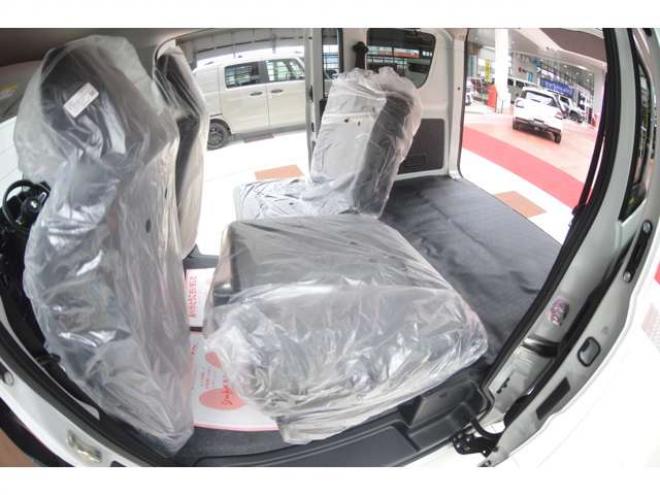 エブリイジョイン ハイルーフ 4WD　届出済未使用車ハイルーフ4WDインパネCVTスズキコネクト対応通信機装着車セーフティサポート搭載アイドリングストップ9インチ全方位モニター付ナビバックカメラ横滑り防止装置ハイビームアシストLEDライト 登録済未使用車 660