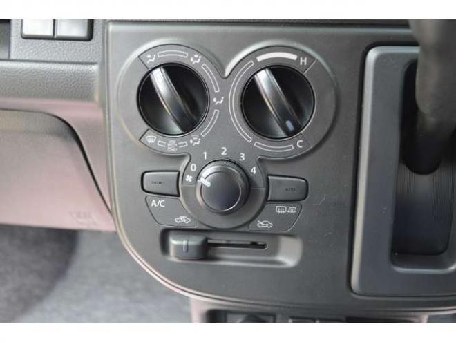 アルトハイブリッド S 4WD　届出済未使用車ハイブリッド4WDセーフティサポート搭載アイドリングストップハイビームアシストハロゲンヘッドライト 登録済未使用車 660