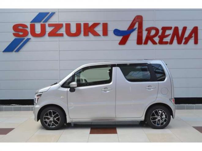 ワゴンRFA 4WD　ワンオーナー車F5速マニュアル4WD横滑り防止装置ハイビームアシストCDシートヒーター社外アルミホイルキーレスエントリー 660