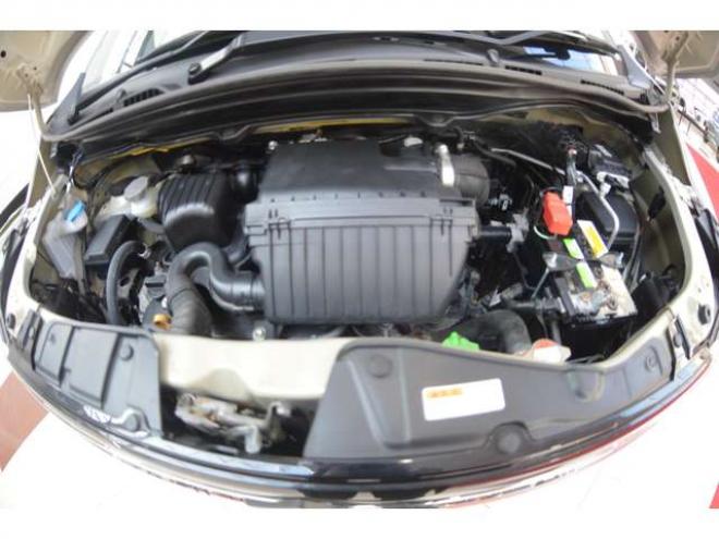 ワゴンRFA 4WD　ワンオーナー車F5速マニュアル4WD横滑り防止装置ハイビームアシストCDシートヒーター社外アルミホイルキーレスエントリー 660