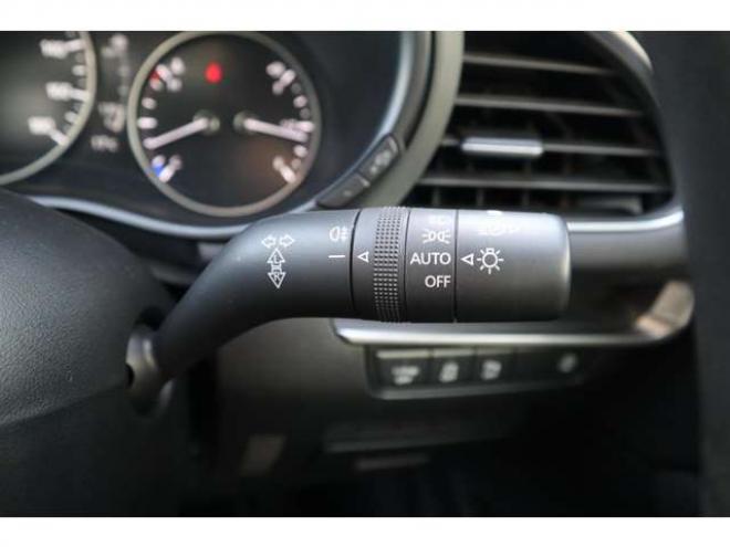 MAZDA3ファストバック 1.5 15C 4WD　純正フルセグナビ　Bluetooth HDMI バックカメラ　パーキングソナー　社外ドラレコ　ETC　電動パーキングブレーキ　アダプティブクルーズコントロール　ブラインドスポットモニター 1500