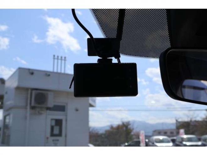 MAZDA3ファストバック 1.5 15C 4WD　純正フルセグナビ　Bluetooth HDMI バックカメラ　パーキングソナー　社外ドラレコ　ETC　電動パーキングブレーキ　アダプティブクルーズコントロール　ブラインドスポットモニター 1500