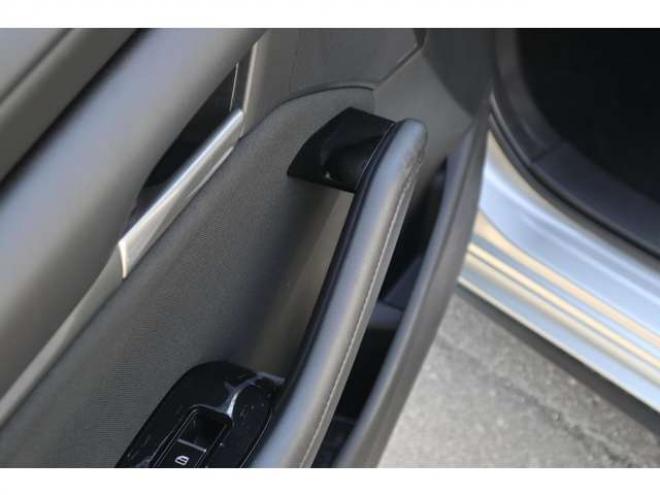 MAZDA3ファストバック 1.5 15C 4WD　純正フルセグナビ　Bluetooth HDMI バックカメラ　パーキングソナー　社外ドラレコ　ETC　電動パーキングブレーキ　アダプティブクルーズコントロール　ブラインドスポットモニター 1500
