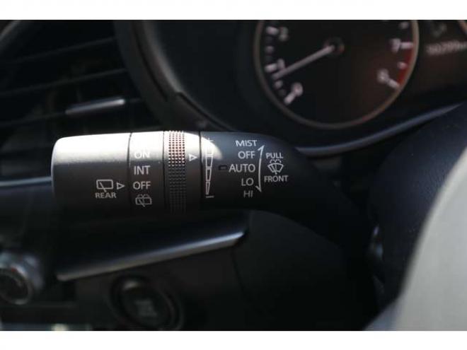 MAZDA3ファストバック 1.5 15C 4WD　純正フルセグナビ　Bluetooth HDMI バックカメラ　パーキングソナー　社外ドラレコ　ETC　電動パーキングブレーキ　アダプティブクルーズコントロール　ブラインドスポットモニター 1500