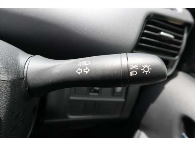 セレナ2.0 B 4WD　純正CDプレイヤー アラウンドビューモニター　前側純正ドラレコ　サイドビューモニター　エマージェンシーブレーキ　車線逸脱警報　ミラーヒーター 2000