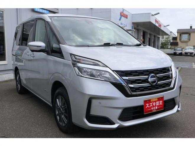 セレナ2.0 B 4WD　純正CDプレイヤー アラウンドビューモニター　前側純正ドラレコ　サイドビューモニター　エマージェンシーブレーキ　車線逸脱警報　ミラーヒーター 2000