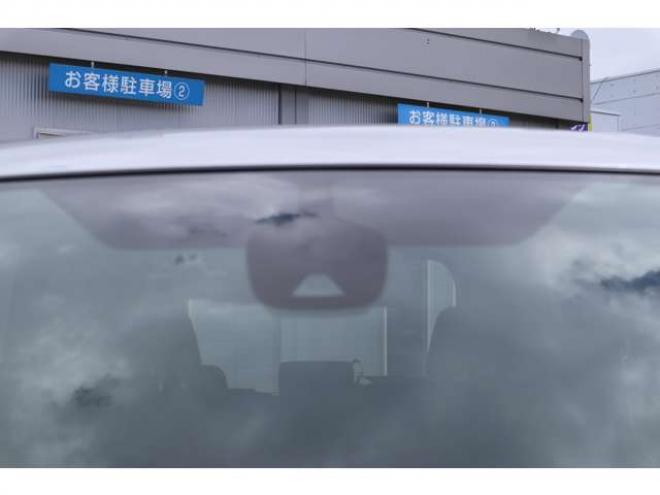 セレナ2.0 B 4WD　純正CDプレイヤー アラウンドビューモニター　前側純正ドラレコ　サイドビューモニター　エマージェンシーブレーキ　車線逸脱警報　ミラーヒーター 2000