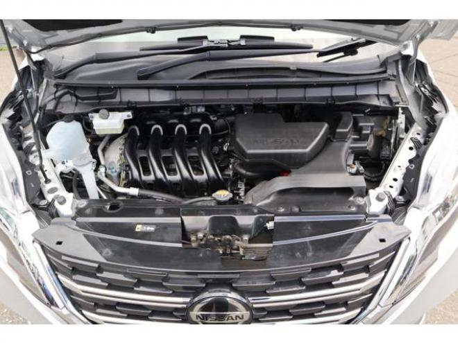 セレナ2.0 B 4WD　純正CDプレイヤー アラウンドビューモニター　前側純正ドラレコ　サイドビューモニター　エマージェンシーブレーキ　車線逸脱警報　ミラーヒーター 2000