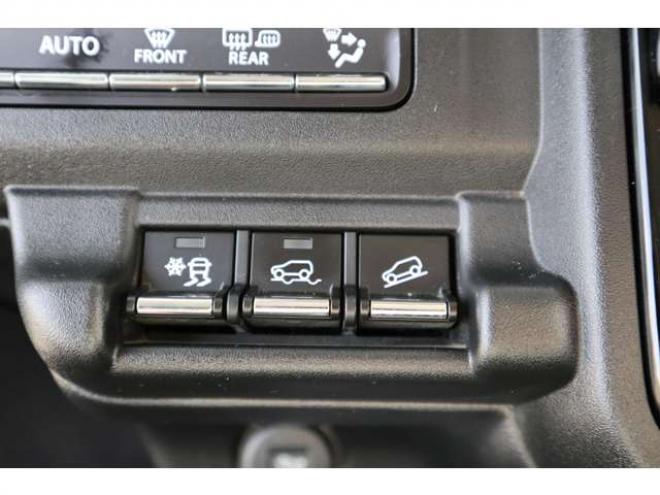 フレアクロスオーバーハイブリッド XT 4WD　ターボ　デュアルカメラブレーキ　パドルシフト 660