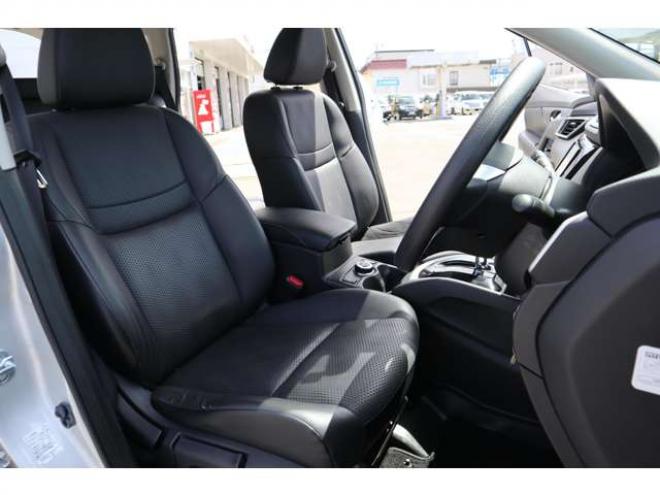 エクストレイル2.0 20S エマージェンシーブレーキパッケージ 2列車 4WD　社外ナビ　ETC シートヒーター　ヒルディセントコントロール　車線逸脱警報機能　エマージェンシーブレーキ 2000
