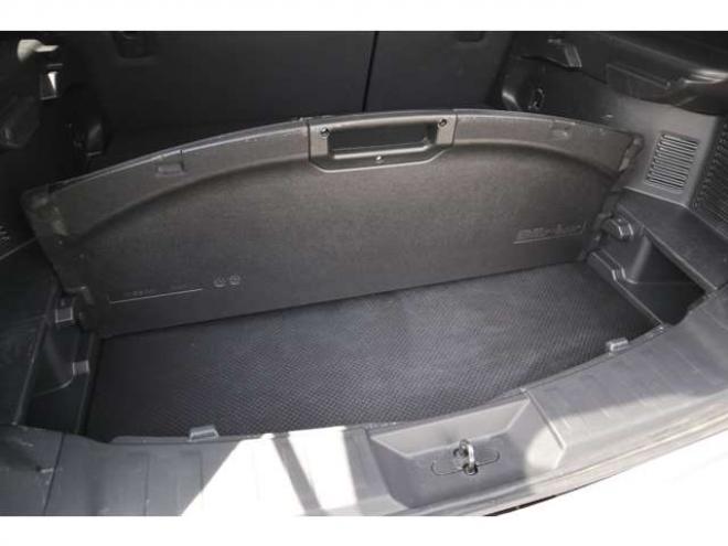 エクストレイル2.0 20S エマージェンシーブレーキパッケージ 2列車 4WD　社外ナビ　ETC シートヒーター　ヒルディセントコントロール　車線逸脱警報機能　エマージェンシーブレーキ 2000