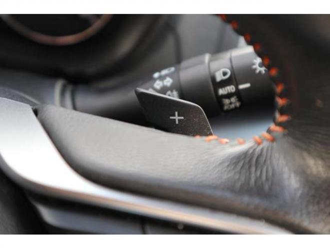 XV2.0e-L アイサイト 4WD　社外ナビ Bluetooth バックカメラ　ETC　電動パーキングブレーキ　オートビークルホールド　LEDヘッドライト 2000