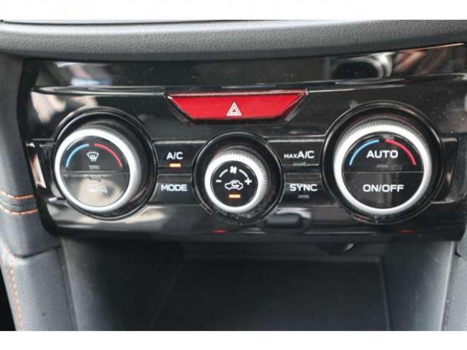 XV2.0e-L アイサイト 4WD　社外ナビ Bluetooth バックカメラ　ETC　電動パーキングブレーキ　オートビークルホールド　LEDヘッドライト 2000