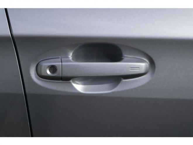 XV2.0e-L アイサイト 4WD　社外ナビ Bluetooth バックカメラ　ETC　電動パーキングブレーキ　オートビークルホールド　LEDヘッドライト 2000