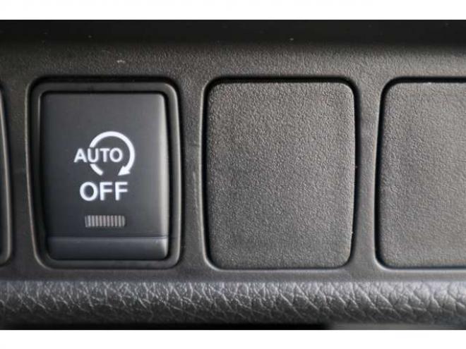 エクストレイル2.0 20X 2列車 4WD　社外ナビ　バックカメラ　電動バックドア　ハンズフリー　LEDヘッドライト　ヒルディセントコントロール 2000