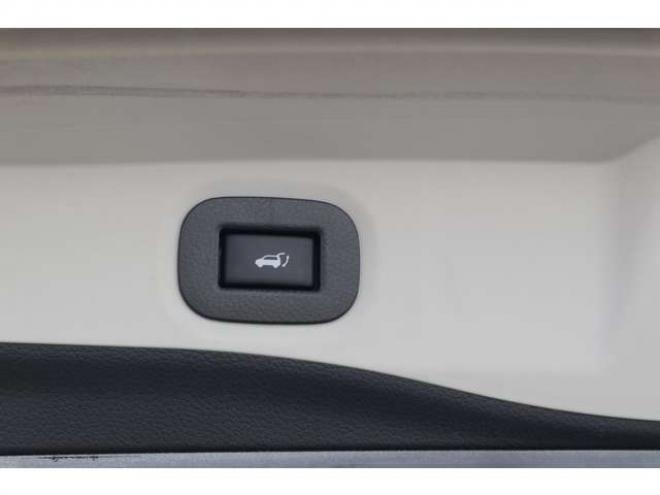 エクストレイル2.0 20X 2列車 4WD　社外ナビ　バックカメラ　電動バックドア　ハンズフリー　LEDヘッドライト　ヒルディセントコントロール 2000