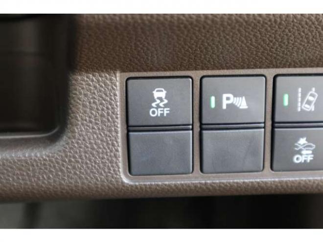 N-WGNL ホンダ センシング 4WD　社外フルセグナビ　バックカメラ　ETC　シートミラーヒーター　電動パーキング　ブレーキホールド　　オートライト　アダプティブクルーズコントロール　レーンキープアシスト 660