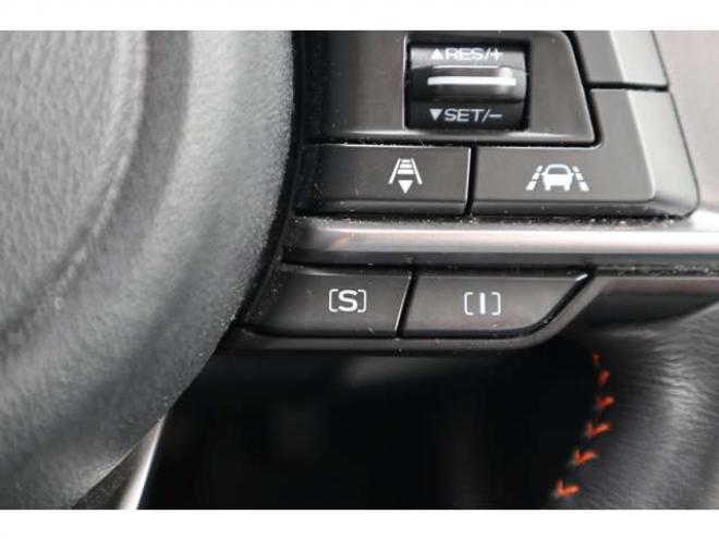 XV2.0i-L アイサイト 4WD　ナノイー付き純正フルセグナビ　バックカメラ　サイドビューモニター　電動パーキングブレーキ　アダプティブクルーズコントロール　ミラーヒーター　純正前側ドラレコ 2000