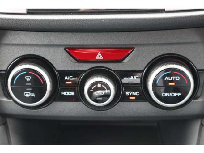XV2.0i-L アイサイト 4WD　ナノイー付き純正フルセグナビ　バックカメラ　サイドビューモニター　電動パーキングブレーキ　アダプティブクルーズコントロール　ミラーヒーター　純正前側ドラレコ 2000