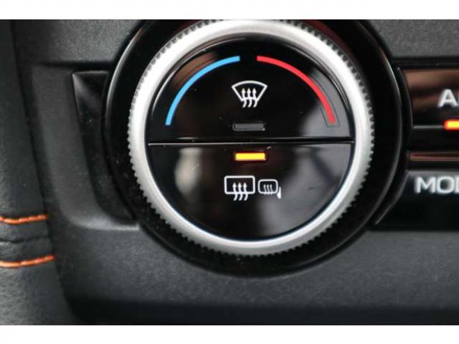 XV2.0i-L アイサイト 4WD　ナノイー付き純正フルセグナビ　バックカメラ　サイドビューモニター　電動パーキングブレーキ　アダプティブクルーズコントロール　ミラーヒーター　純正前側ドラレコ 2000
