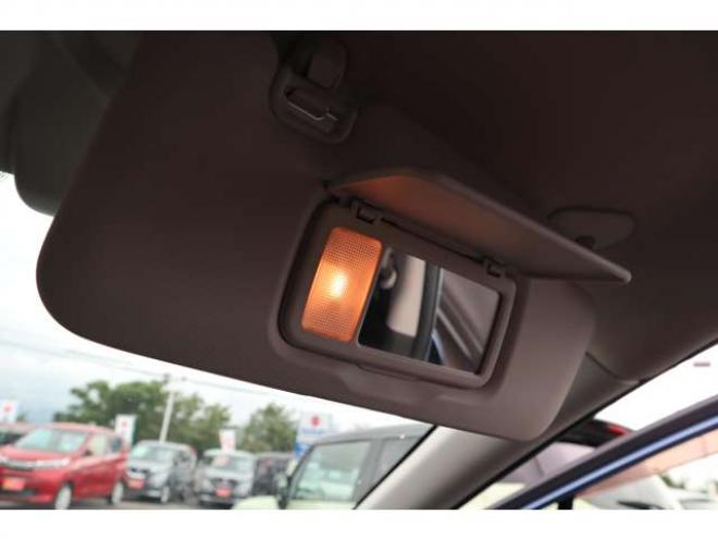 XV2.0i-L アイサイト 4WD　ナノイー付き純正フルセグナビ　バックカメラ　サイドビューモニター　電動パーキングブレーキ　アダプティブクルーズコントロール　ミラーヒーター　純正前側ドラレコ 2000