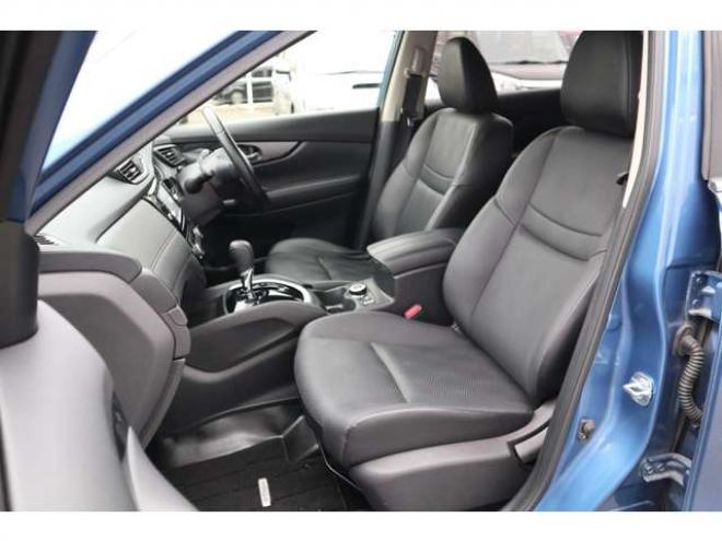 エクストレイル2.0 20X 2列車 4WD　純正フルセグナビ　アラウンドビューカメラ　ETC　全席シートヒーター　ミラーヒーター　エマージェンシーブレーキ　横滑り防止装置 2000