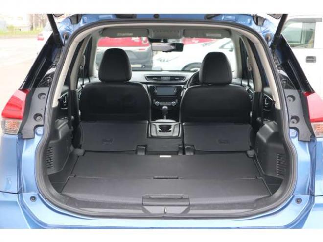 エクストレイル2.0 20X 2列車 4WD　純正フルセグナビ　アラウンドビューカメラ　ETC　全席シートヒーター　ミラーヒーター　エマージェンシーブレーキ　横滑り防止装置 2000