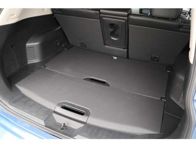 エクストレイル2.0 20X 2列車 4WD　純正フルセグナビ　アラウンドビューカメラ　ETC　全席シートヒーター　ミラーヒーター　エマージェンシーブレーキ　横滑り防止装置 2000