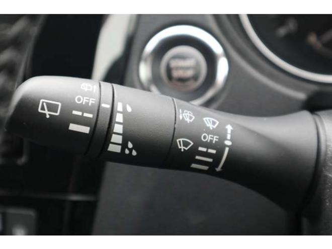 エクストレイル2.0 20X 2列車 4WD　純正フルセグナビ　アラウンドビューカメラ　ETC　全席シートヒーター　ミラーヒーター　エマージェンシーブレーキ　横滑り防止装置 2000