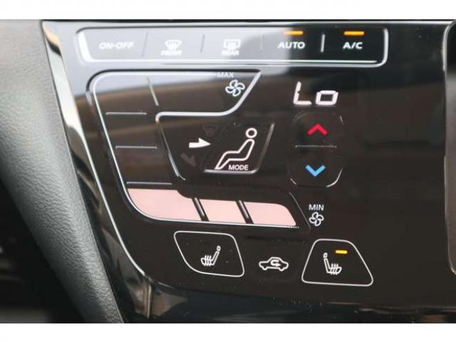 デイズハイウェイスターX プロパイロット エディション 4WD　純正フルセグナビ　アラウンドビューカメラ　ETC　LEDヘッドライト　電動パーキングブレーキ　アダプティブクルーズコントロール　シートヒーター　オートビークルホールド 660