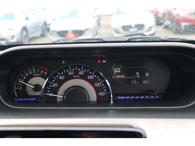 ワゴンRカスタムZ ハイブリッド ZX アップグレードパッケージ装着車 4WD　LEDヘッドライト　オートライト　アダプティブクルーズコントロール　アイドリングストップ　シートヒーター　デュアルカメラブレーキサポート 660