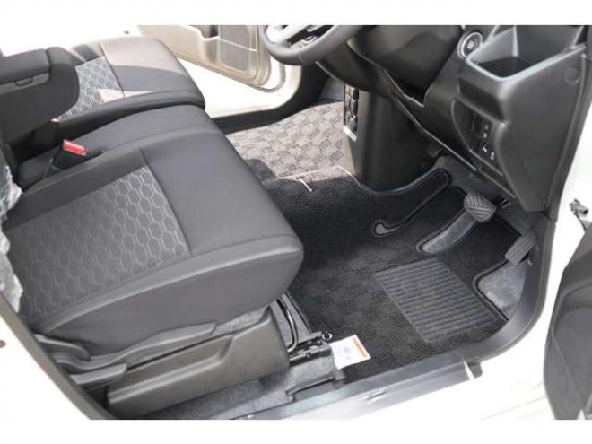 ワゴンRカスタムZ ハイブリッド ZX アップグレードパッケージ装着車 4WD　LEDヘッドライト　オートライト　アダプティブクルーズコントロール　アイドリングストップ　シートヒーター　デュアルカメラブレーキサポート 660