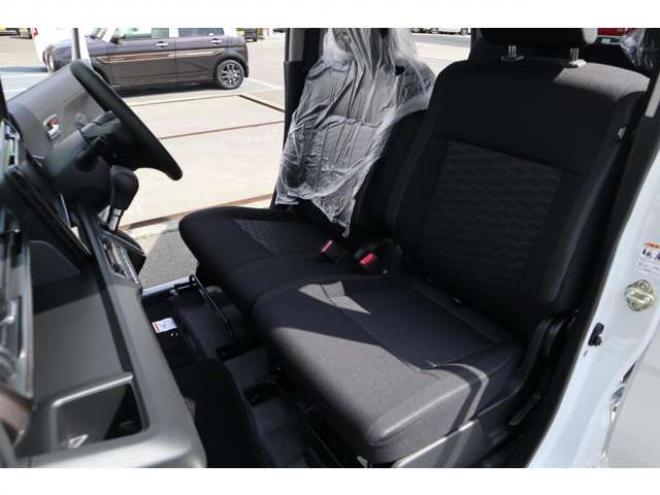 ワゴンRカスタムZ ハイブリッド ZX アップグレードパッケージ装着車 4WD　LEDヘッドライト　オートライト　アダプティブクルーズコントロール　アイドリングストップ　シートヒーター　デュアルカメラブレーキサポート 660