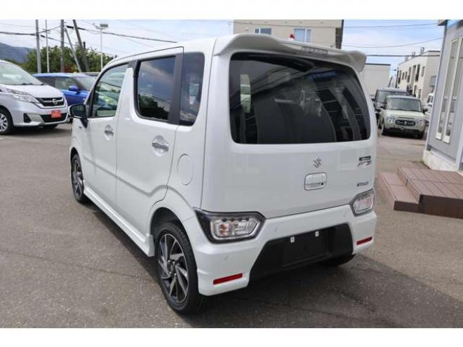 ワゴンRカスタムZ ハイブリッド ZX アップグレードパッケージ装着車 4WD　LEDヘッドライト　オートライト　アダプティブクルーズコントロール　アイドリングストップ　シートヒーター　デュアルカメラブレーキサポート 660