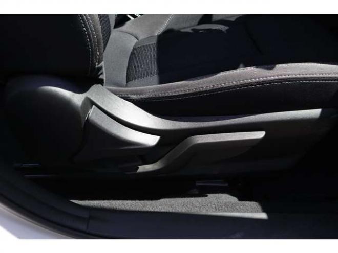 インプレッサスポーツ 2.0 i-L アイサイト 4WD　純正フルセグナビ　バックカメラ　前側ドラレコ　HIDヘッドライト　ヒルホールド　アダプティブクルーズコントロール　電動パーキング　　ETC　ヘッドライトウォッシャー 2000