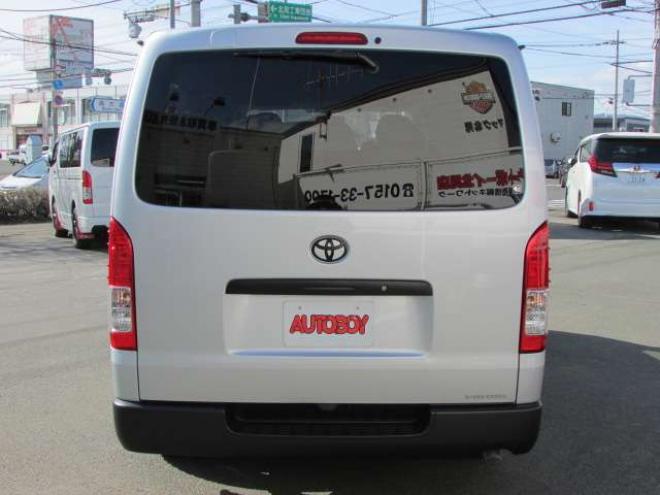 ハイエースバン3.0 スーパーGL ロング ディーゼルターボ 4WD　415SAFARI丸目ヘッドライトシステム/415SAFARI　フロントリップ/415COBRAベッドキット/BADRUKER16インチAW/オープンカントリーR/T/両側スライドドア/4WD 3000