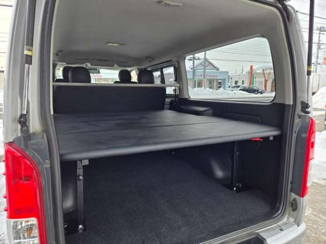 ハイエースバン2.8 スーパーGL ロング ディーゼルターボ 4WD　リアクーラー&ヒーター　プッシュスタート　スマートキー　　ベッドキッド LEDヘッドライト横滑り防止　衝突被害軽減　車線逸脱　トヨタ純正ナビ　フルセグTV　Bluetooth　バックカメラトヨタ純正リアモニター　ETC 2800