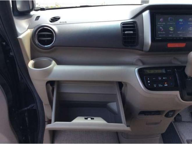 N-BOXG ターボパッケージ 4WD　パワスラ　スマートキー　クルーズコントロール　ドラレコ　Bカメラ　メモリーナビ　電動格納ミラー　オートライト　横滑り防止　アイドリングストップ　パナソニックフルセグTV　メモリナビ　Bluetooth ETC 660